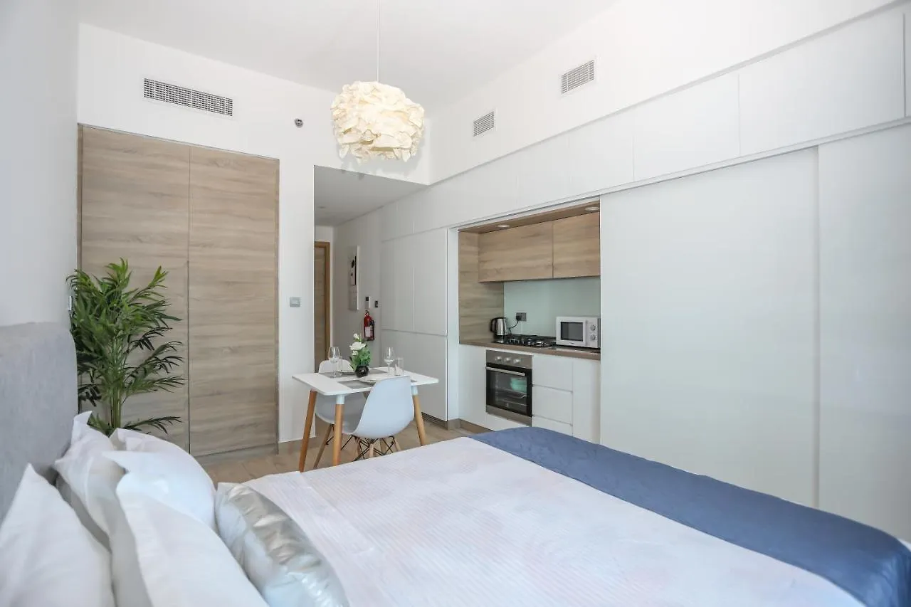 Luxury Studio - Dubai Marina 0*,